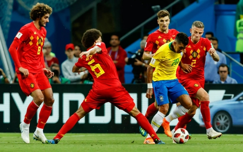 Mô hình Poisson: Ứng dụng thống kê dự đoán tỷ số trận cầu đinh.