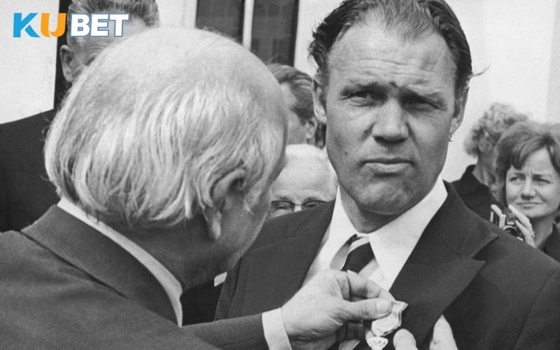 Thời Gian Tại Barcelona