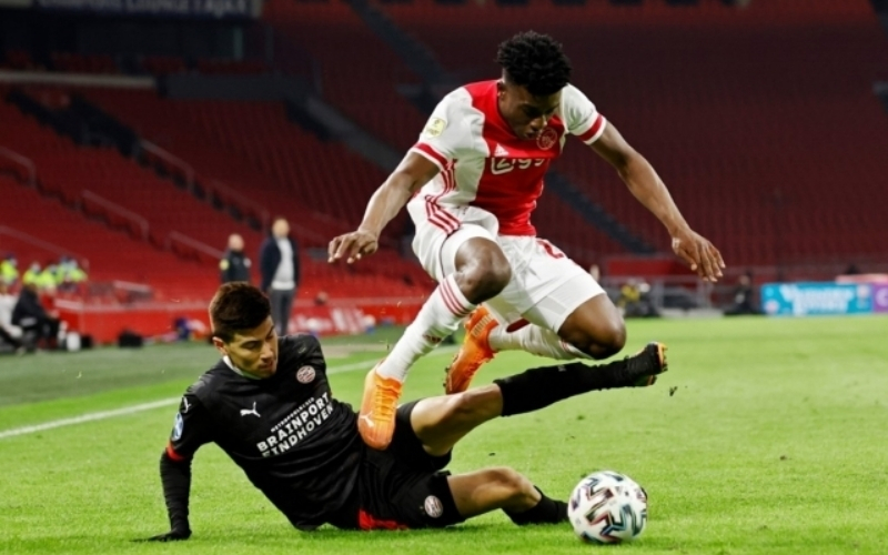 Cầu Thủ Nổi Bật Của Hai Đội